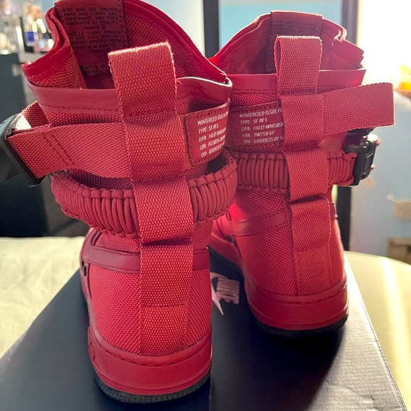 Nike SF Air Force 1 High Cedar - Picture 6 of 9